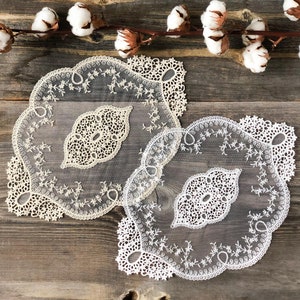 Oval Lace Doilies, White and Beige Vintage Cotton French Lace Doily 11&quot;x15.7&quot; (28x40cm) for Table Decoration