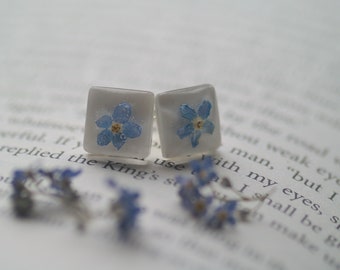 Forget me not Earrings, Resin Studs, Real Flower Jewellery, Botanical Jewellery, Spring Flower, Something Blue, CottageCore Earrings.