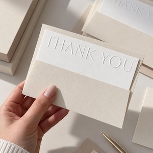 Cartes de remerciement en relief | Lot de 10 | Papier coton imprimé en typographie | Cartes de remerciement minimalistes + enveloppes