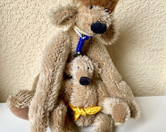 Teddybären, 2 Stück ( groß ca. 27 cm, klein  ca. 19 cm ) handgefertigte, selbstgenähte Unikate. Hochwertiges Material.