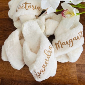 Custom GIFT for Her, Personalized Gift for Her, Gift for Mom Aunty Sister, Custom Slippers, Personalized Fluffy Slippers, Christmas Gift