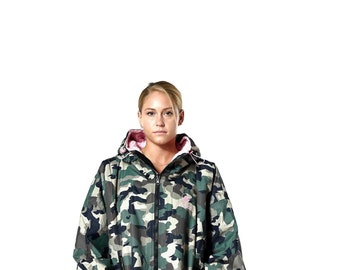 Ponchrobe Changing Robe with Fleece lining. Waterproof changing Parka Oversized Poncho Jacket Swimming / Surfing / Fishing / Paddleboarding