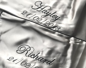 Personalized Single-Side Mulberry Silk Pillowcase with Embroidery, Embroidery Pillowcase Zipper Closure 22 momme, Anniversary/ Wedding Gift