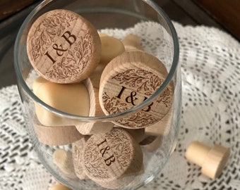 Bouchon de vin personnalisé - Bouchon de vin personnalisé - Décoration de mariage rustique - Cadeaux de mariage - Cadeaux de vin de mariage - Cadeau de douche nuptiale - Cadeau pour elle