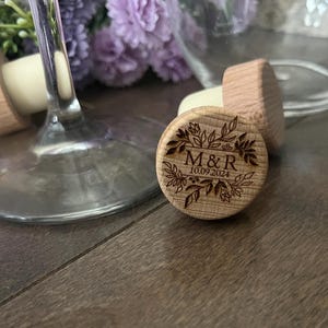 Custom Floral Monogram Wine Stopper -Personalized Wine Cork -Rustic Wedding Decor-Wedding Favors-Wedding Wine Favors-Bridal Shower Favor