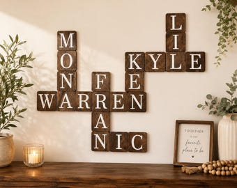 Fichas de madera para Scrabble, letrero personalizado con el nombre de la familia, decoración rústica de pared estilo granja.