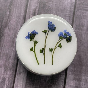 Round Pill Box, Forget Me Not, Blue Flowers, Resin, White, Pressed Flower, Storage, Tin Case, Vitamins, Jewelry case