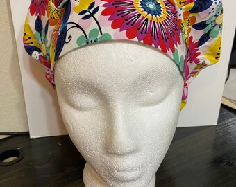 Female scrubcap - white wildflowers