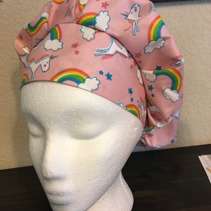 Female scrubcap - pink unicorn banded