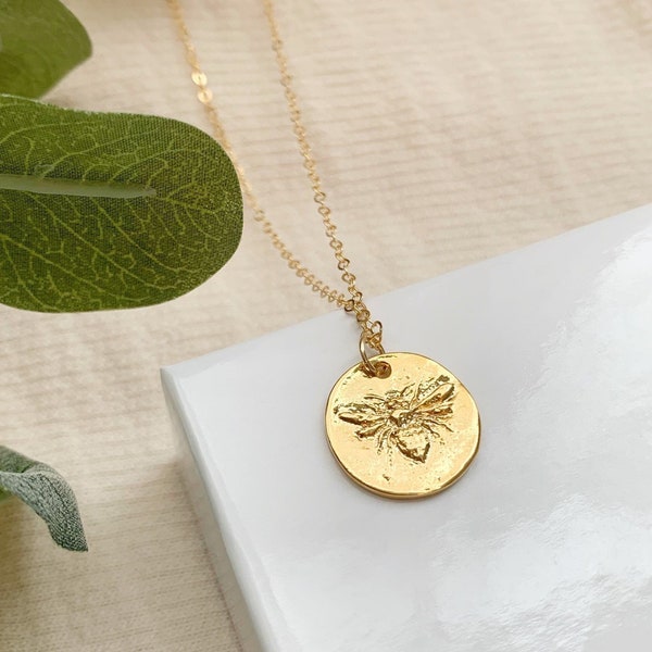 Bee Pendant Necklace, 14K Gold Filled Honeybee Necklace, Gold Coin Necklace, Minimalist Layering Necklace, Gift for Gardener, Gifts for Her