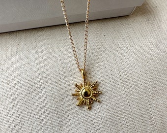 Collier pendentif soleil, collier soleil or 14 carats, collier superposé délicat, collier céleste, collier pour femme, cadeau pour meilleure amie