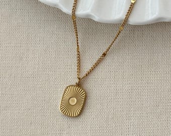 18K Gold Geometric Sun Pendant Necklace, Waterproof Necklace, Radiant Sun Necklace, Gold Layering Necklace, Summer Jewelry, Gifts for BFF