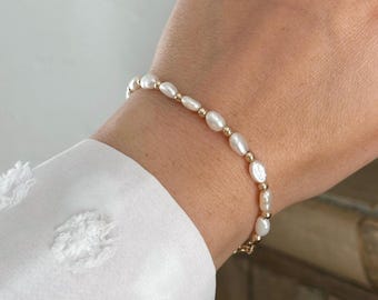 14K Gold Natural Pearl Bracelet, Beaded Freshwater Pearl Bracelet, Dainty Bridesmaid Bracelet, Wedding Jewelry, Pearl Gift