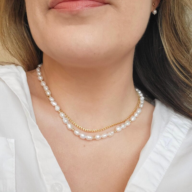 Irregular Pearl And Charm Link Necklace