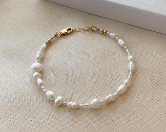 Freshwater Pearl Bracelet, 14K Gold Filled Dainty Mixed Pearl Bracelet, Natural Pearl Bracelet, Irregular Pearl Bracelet, Gifts for Friend