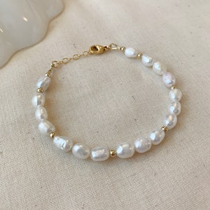 淡水パールブレスレット、14Kゴールドフィルドビーズパールブレスレット、不規則なパールブレスレット、チャンキーパールブレスレット、花嫁介添人へのギフト