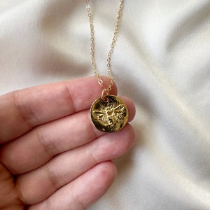 14k Gold Bee Necklace, Dainty Bee Pendant Necklace, Bee Jewelry, Layering Necklace, Gifts for Her