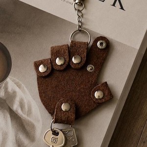 Hand Keychain Pattern PDF | Multi-Purpose Snap Organizer | Felt or Leather DIY | Key Holder, Cable Organizer & Bag Charm