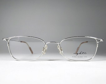 Lunettes EIGHT G © G-52. Monture de lunettes légère des années 90. Fabriqué au Japon