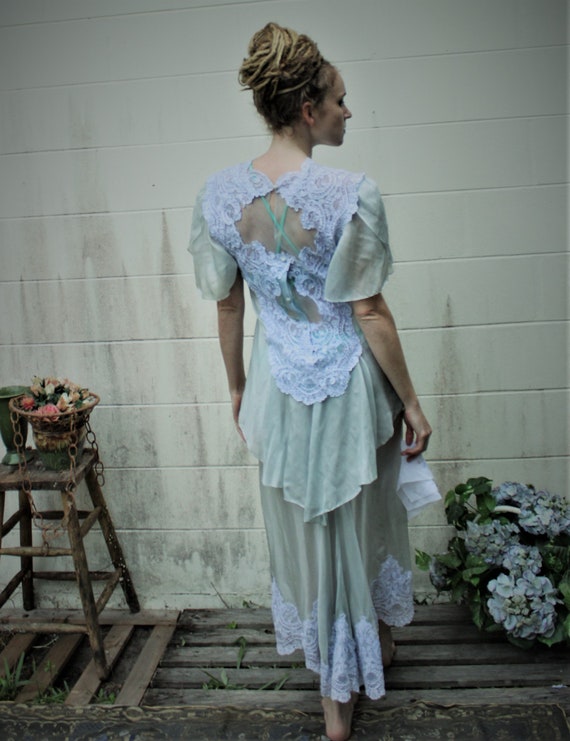 S-M/ Vintage 80’s Blue Silk Wedding Dress Capricc… - image 10