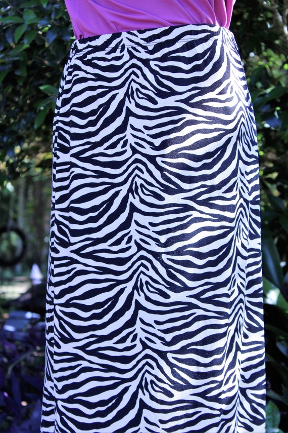 L/ Vintage Zebra Print Skirt, Black and White Spa… - image 7