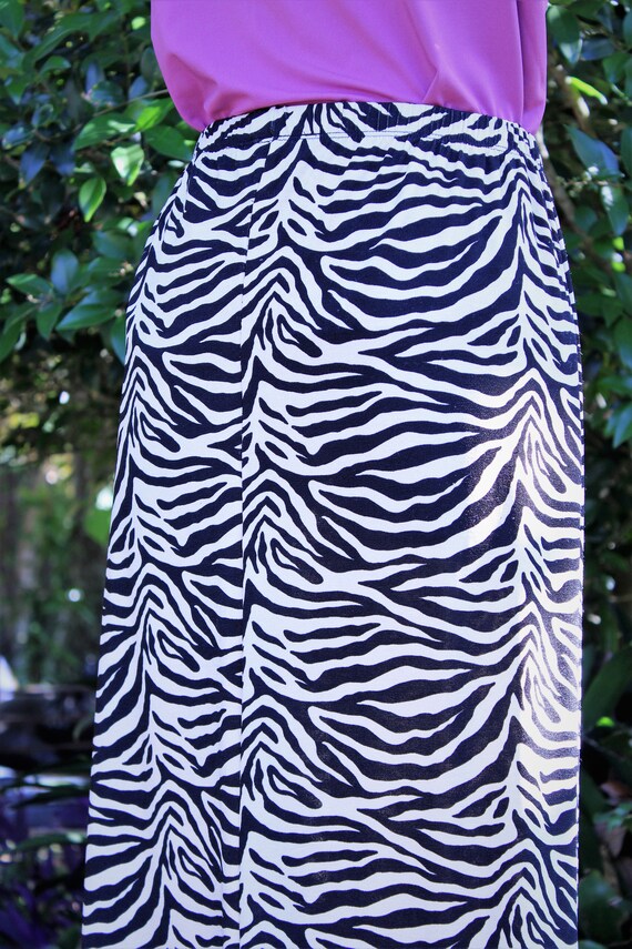 L/ Vintage Zebra Print Skirt, Black and White Spa… - image 5