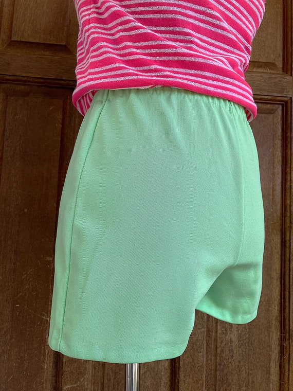XS-S/ Vintage Mint Green Shorts, 70’s High Waist … - image 4