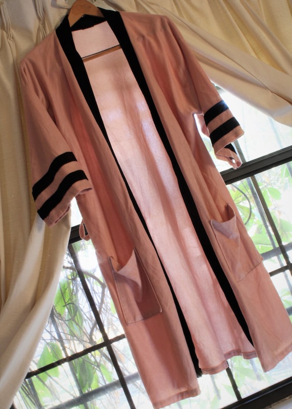 Vintage Dusty Pink Velvet Robe, 60s/70s Robe, Pink