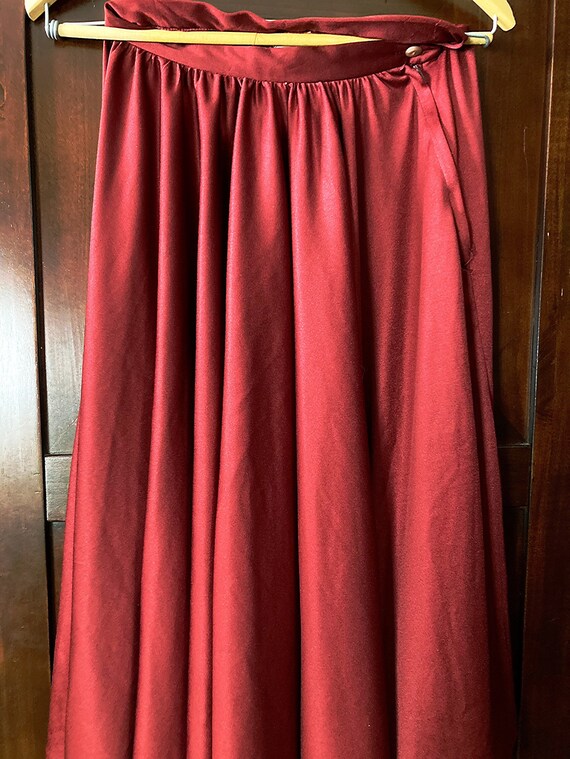 S/ Vintage Burgundy Circle Skirt, Gorgeous 70’s D… - image 7