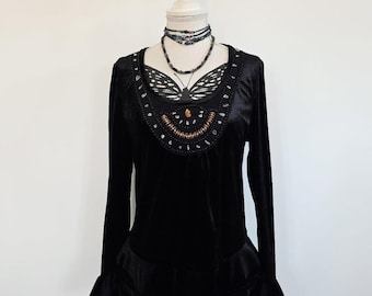 Y2k 00s 2000s vintage whimsigoth dark fairycore velvet beaded black long sleeve top blouse