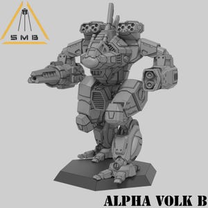 K&ouml;nnte beinhalten: Ein detailliertes graues Modell eines Roboters, der auf einer grauen Basis steht. Der Roboter hat eine gro&szlig;e Waffe, mehrere Kanonen und ein detailliertes Design. Der Text "ALPHA VOLK B" ist unterhalb der Basis aufgedruckt.