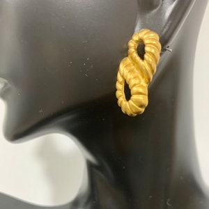 precolumbian jewelry. ring nose  pendant , pre colombinos 24kt gold plated,