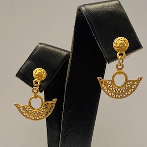 precolumbian jewelry. earrings , abanico , pre colombinos 24kt gold. pre colombian plated