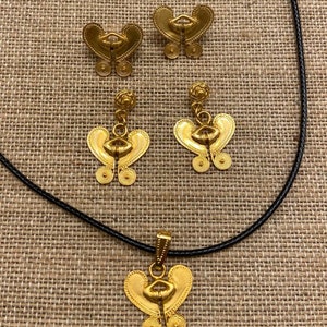 precolumbian jewelry. butterfly earrings,  pre colombinos . pre colombian 24kt gold plated