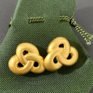 precolumbian jewelry Fish earrings, pendant, pin set earrings pendant, set earrings pin  , pre colombinos 24kt gold pre colombian