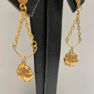 precolumbian jewelry, frog earrings with chain , pre colombinos, pre colombian, 24kt gold plated