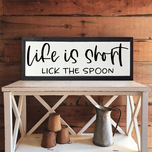 JennyGems Funny Kitchen Signs, Modern Farmhouse Kitchen Decorations, Alexa  Do the Dishes Hanging Wood Sign, Kitchen Decor, Funny Kitchen Plaque, Fun  Humorous Novelty Kitchen Wall Art 