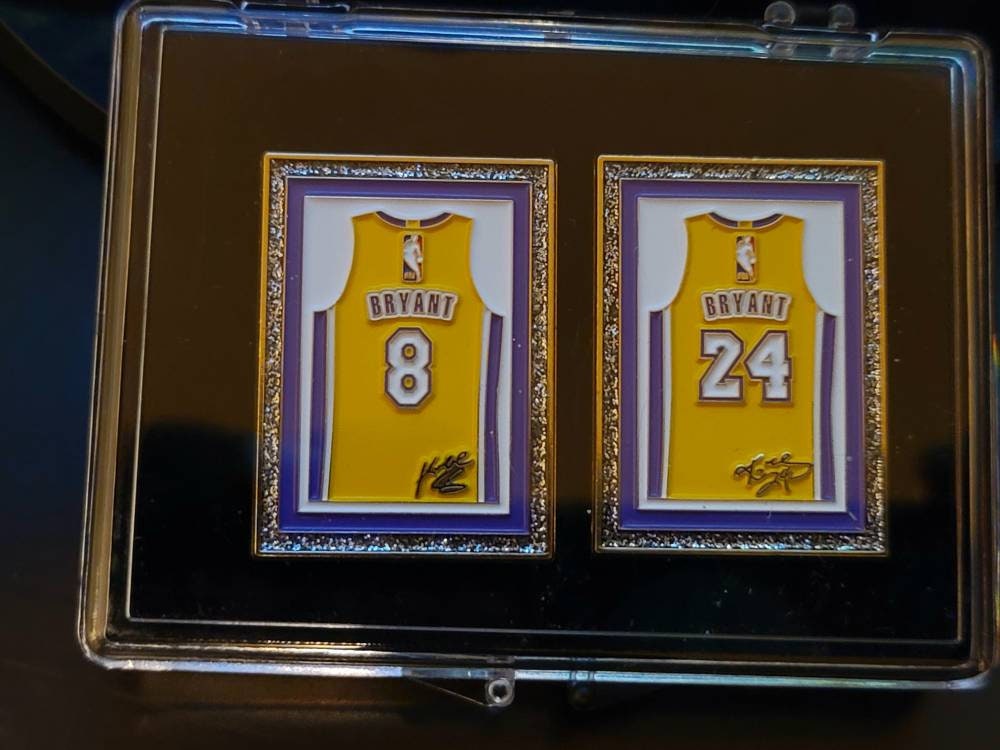 how to frame a jersey with pins