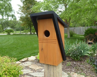 Post-Top (4x4) Birdhouse – Mid-Century Modern, 1.5" Diameter Entry Hole with Grooves, Two-Tone Stained Cedar and Black – Handcrafted Cedar