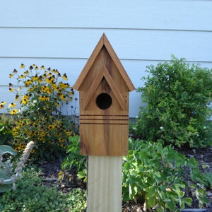 Post-Top (4x4) Birdhouse – Steep Roof, Secondary Roof, 1.5" Diameter Entry Hole with Grooves, Handcrafted with Beautiful Western Red Cedar