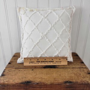 Vintage quilt pillow Vintage pillow Antique quilt pillow Feed sack quilt Feed sack image 10