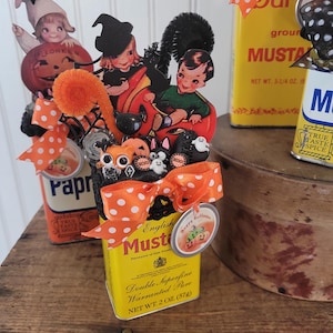 Retro halloween miniatures Vintage spice tin halloween Diorama Retro halloween