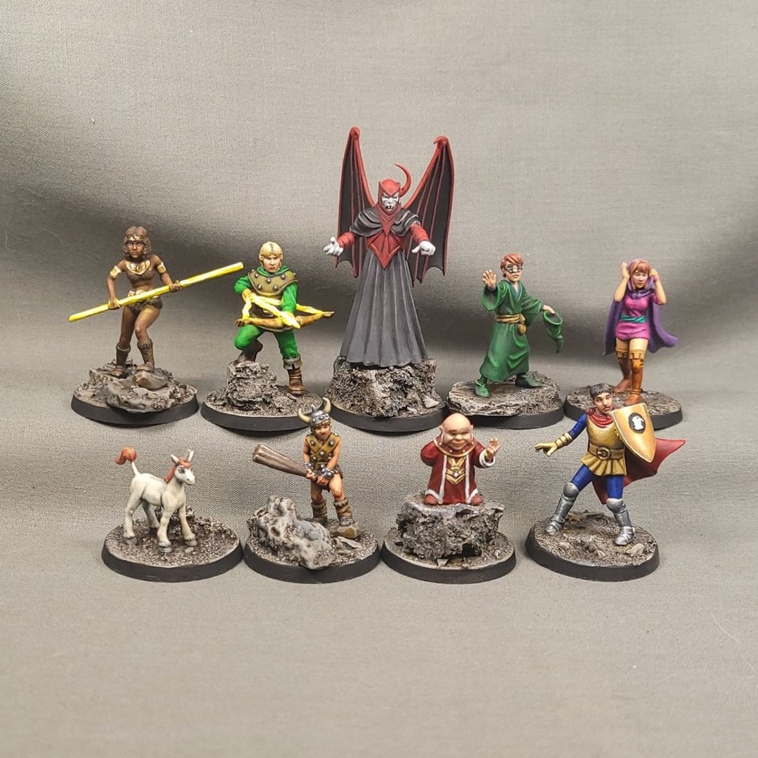 Dungeons & Dragons Cartoon Classics 6 Scale Dungeon Master & Venger  In-Hand Figure Images