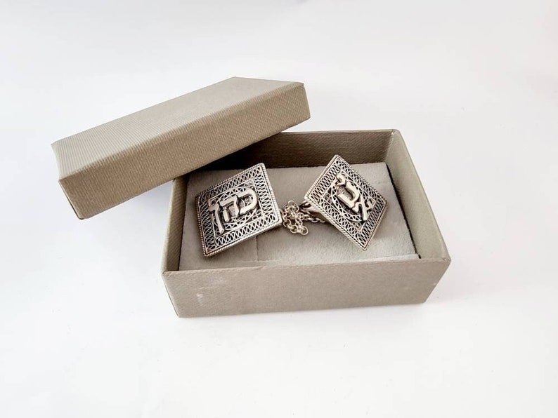 Hebrew Initials Tallit Holders, Personalized Prayer Shawl Clips