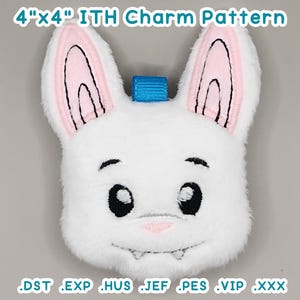 Korbat-inspirerad plyscharm ITH broderimönster