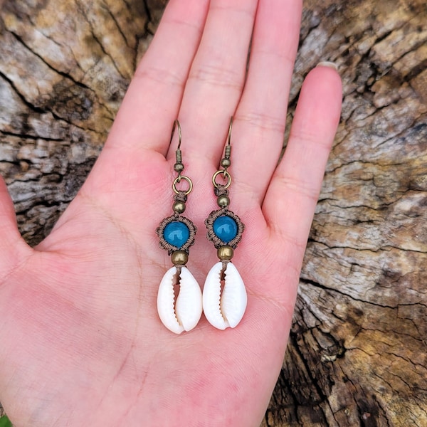 White Cowrie Shell & Gemstone Earrings/Unique Design Seashell Earrings/Vintage Ethnic Bohemian Cowrie Shell Earrings/African Cowrie Jewelry