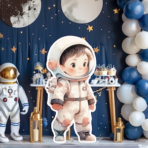 Astronauta giocatore bambino grande arredamento Oggetti di scena ritagliati per feste, astronauta Compleanno in piedi, sfondo adorabile carino, grandi oggetti di scena stampabili per l'arredamento della festa