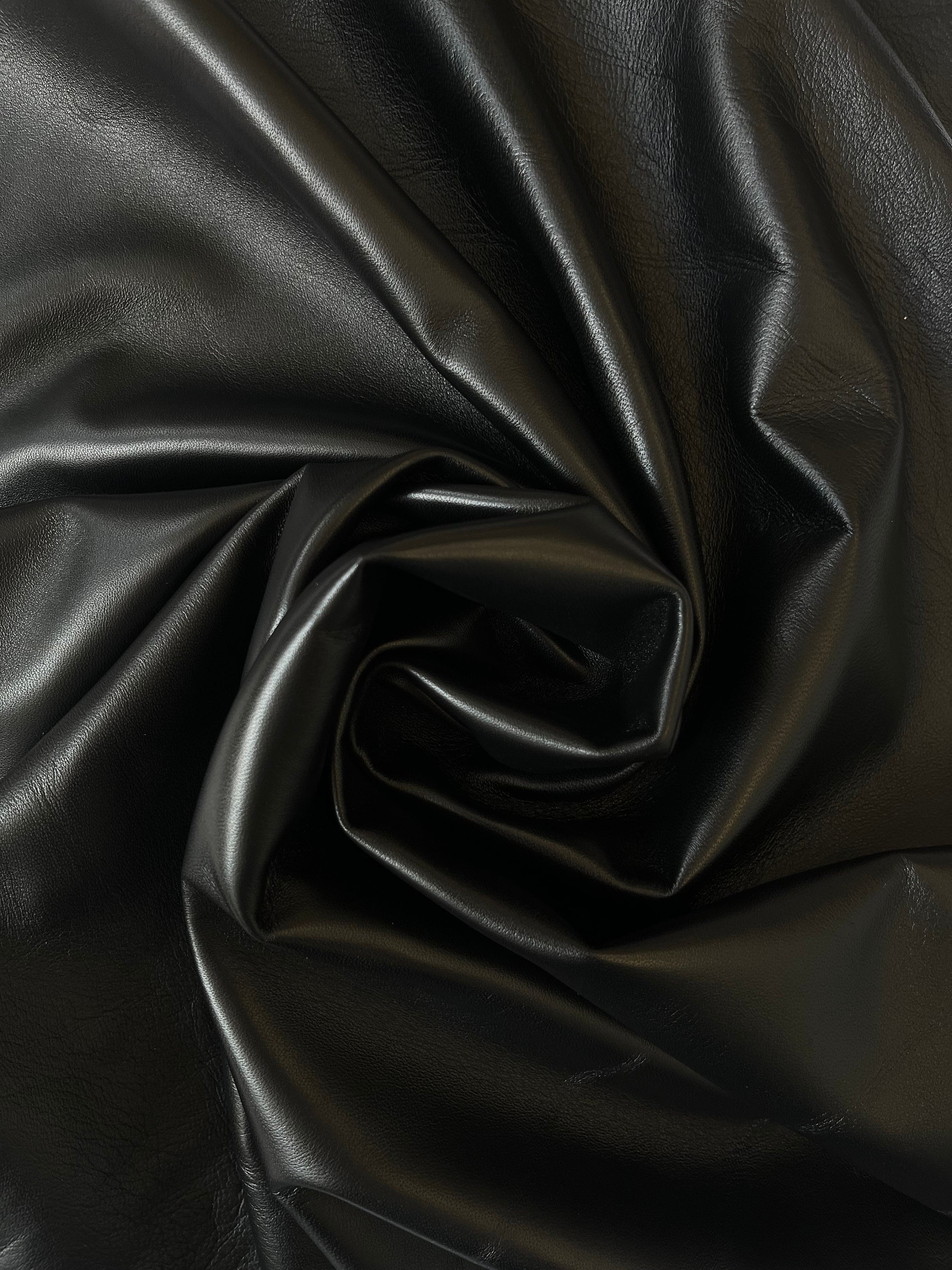 Black Nappa Lamb Leather: Lightweight Sheepskin for Garments
