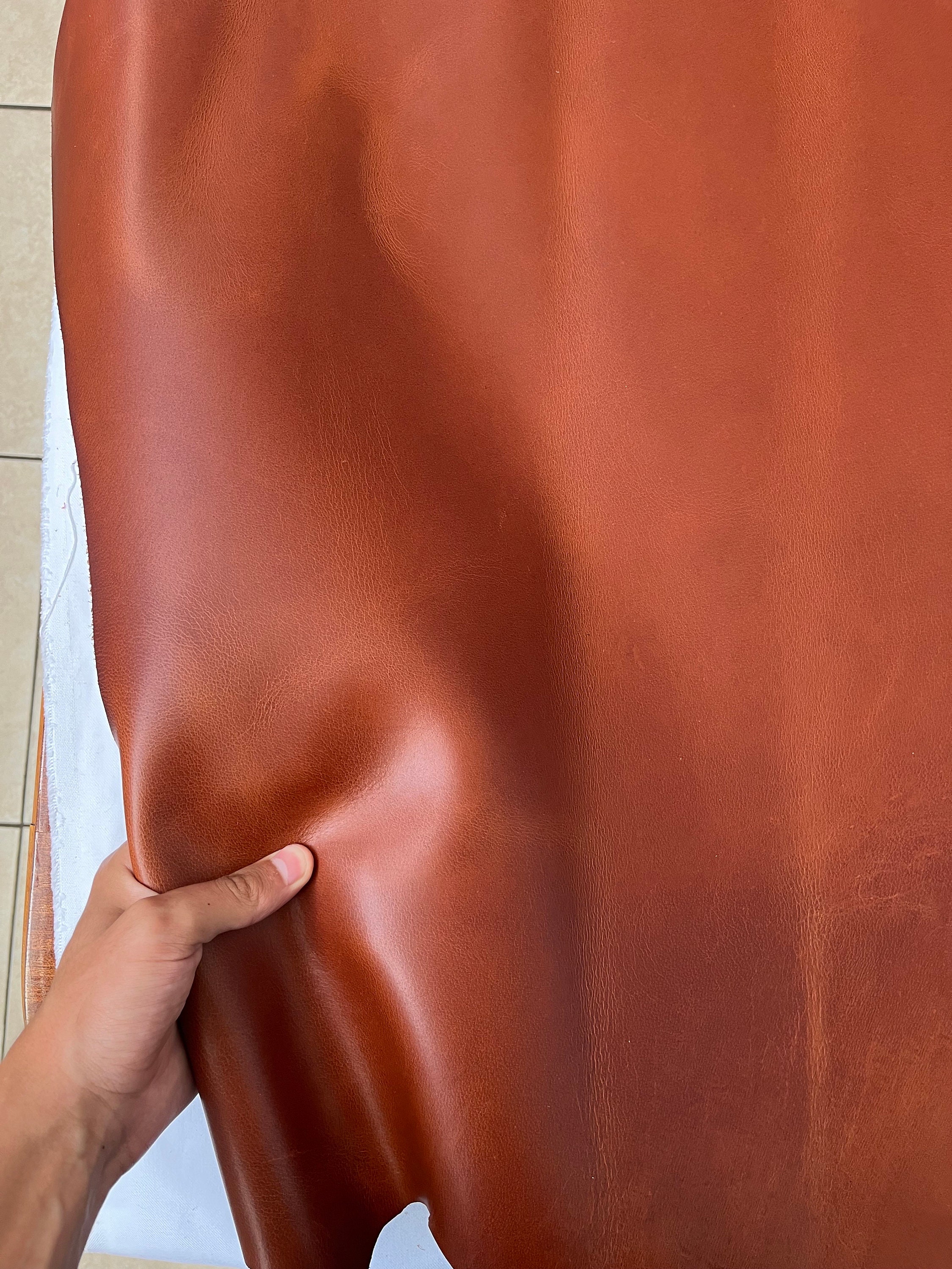 Sunshine Cowhides 敷物 毛皮 9301 日本製 Sunshine Cowhides 敷物 毛皮 9301 日本製