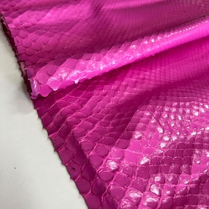 Genuine python leather, real snake leather glossy finished, long and wide snakeskin of thick 0,7mm(2 oz)